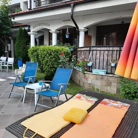 Lägenhet Dkapartments Chateau Valon *