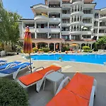 Dkapartments Chateau Valon ساني بيتش